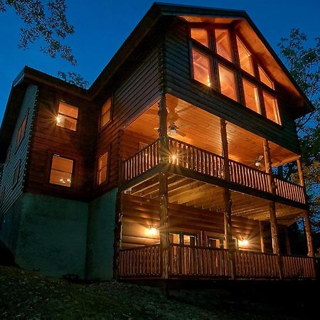 Pinnacle Vista Holiday Home سيفيرفيل المظهر الخارجي الصورة